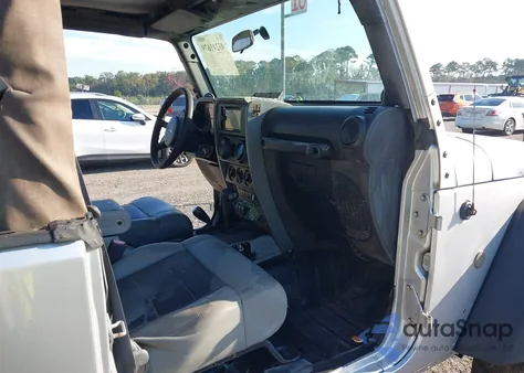 2009 Jeep Wrangler X z USA, uszkodzony, nr VIN 1J4FA24199L767650